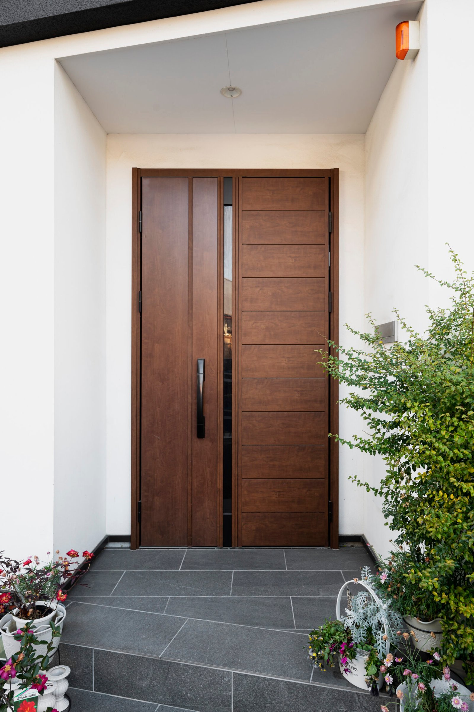 أعمال الخشب house entrance japanese building